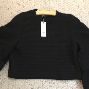 Gracia crop top with voluminous sleeves